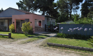 Inmobiliaria ClaromecoNet propiedades - Chalet Roman - Claromeco