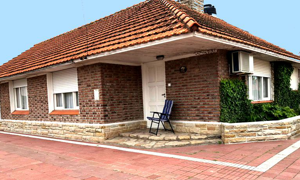 Inmobiliaria ClaromecoNet propiedades - Chalet Byron - Claromeco
